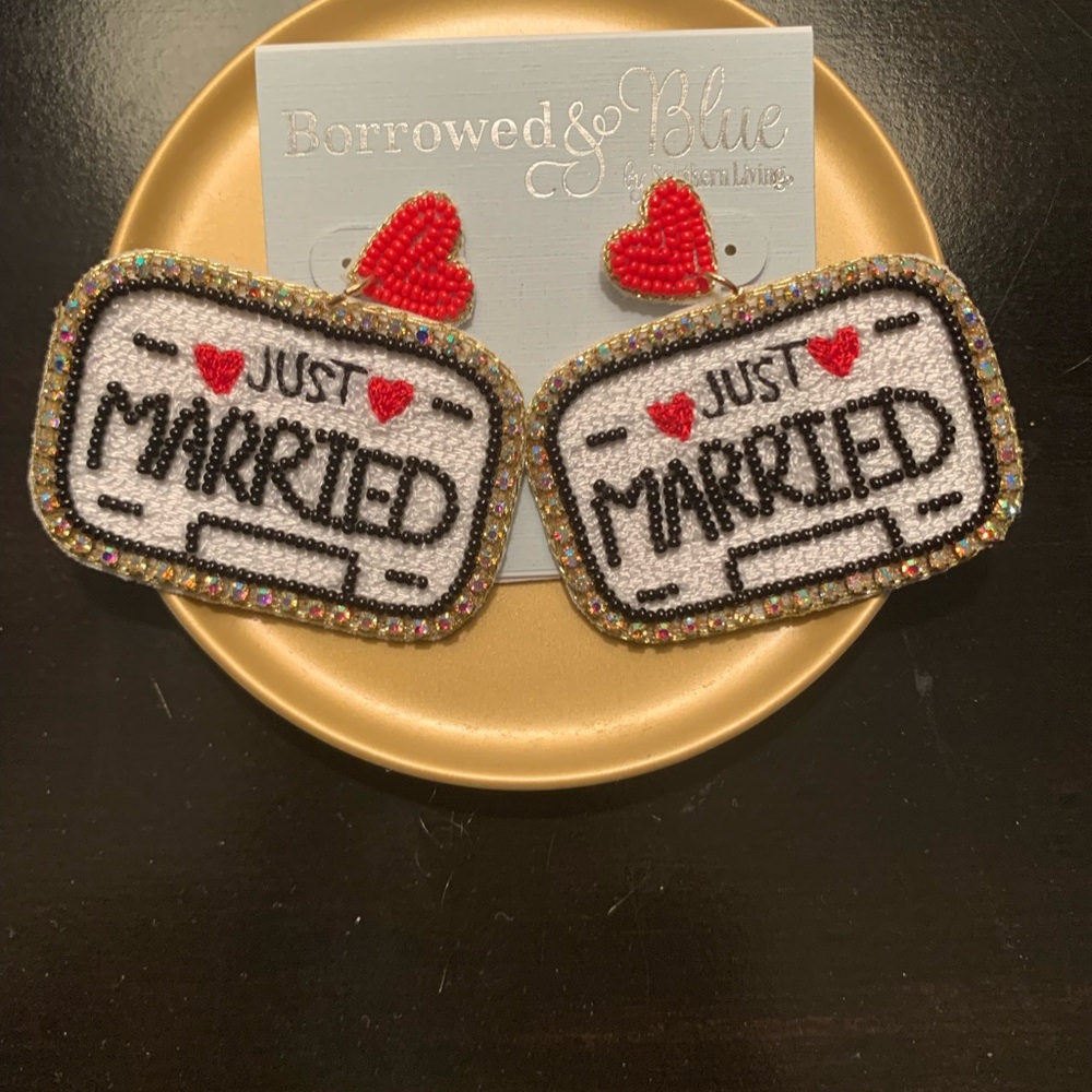 Just Married Beaded Earrings with Red Hearts